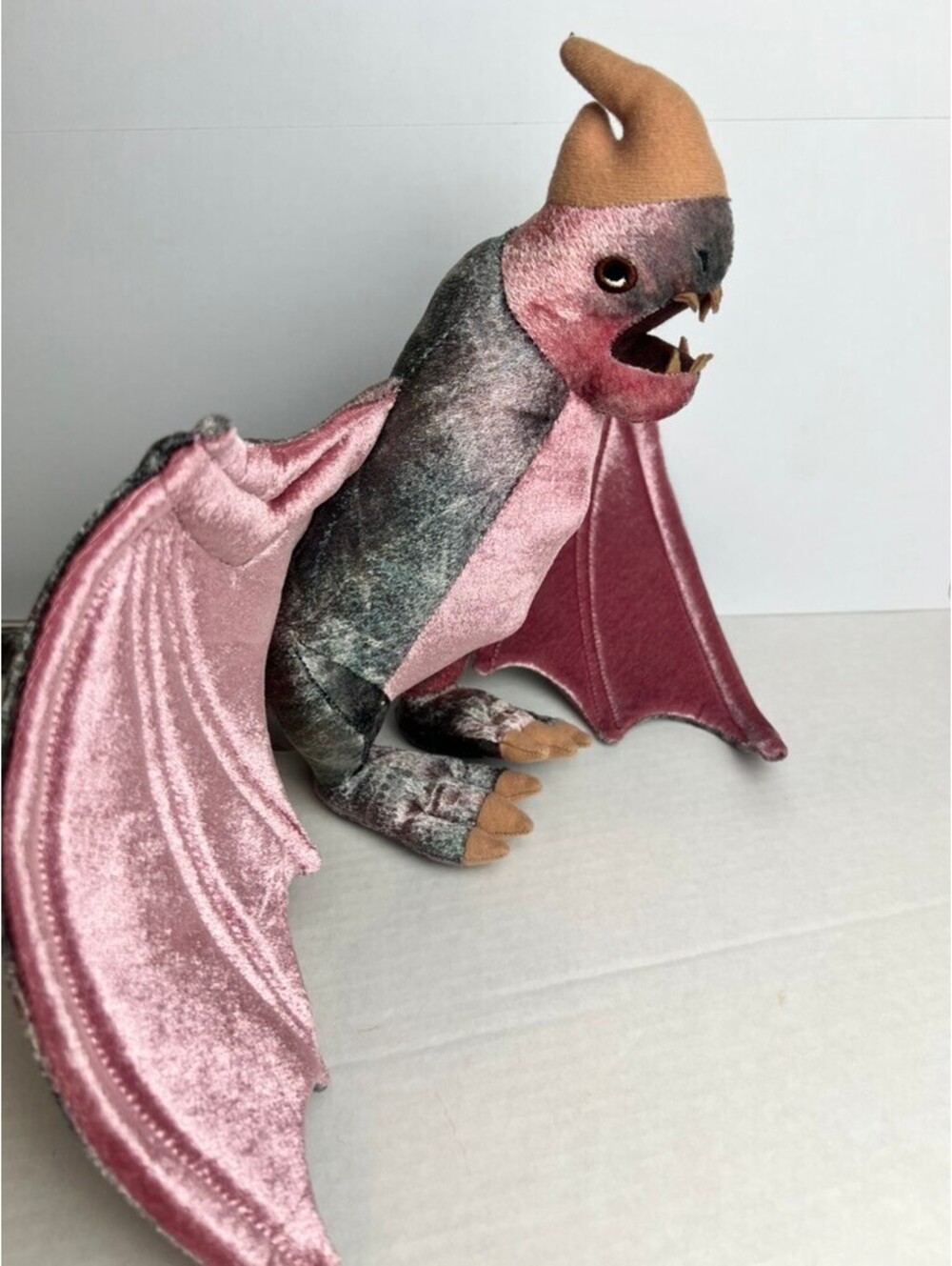 Harry Potter Universal Studios Swedish Short Snout Dragon Plush Wizarding World